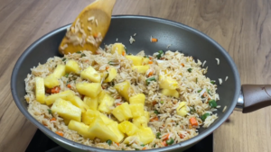 Pineapple Fried Rice Step08